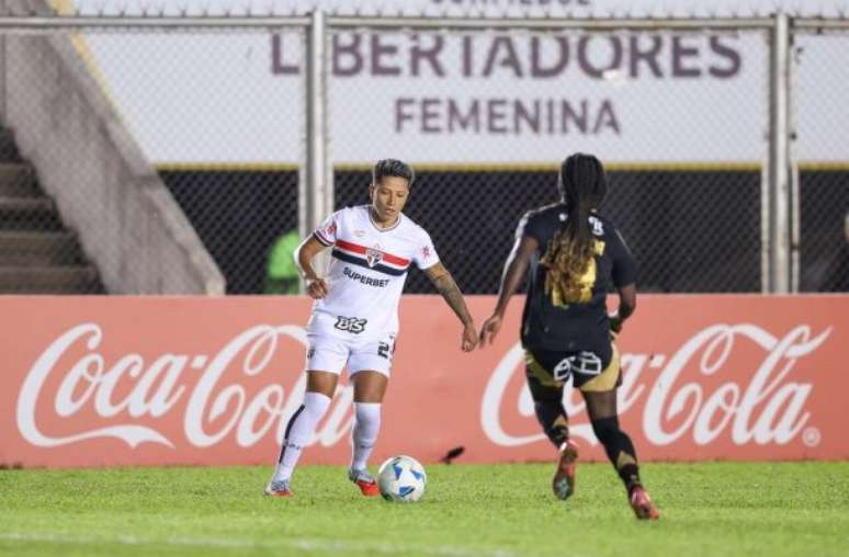 São Paulo enfrentou a equipe do Colo Colo na Copa Libertadores Feminina