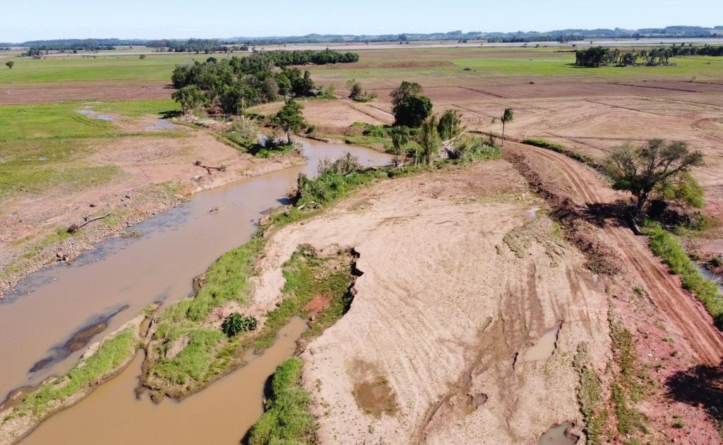 Área destruída no Rio Grande do Sul após as enchentes de maio de 2024
